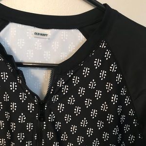 Old navy long sleeve swim shirt